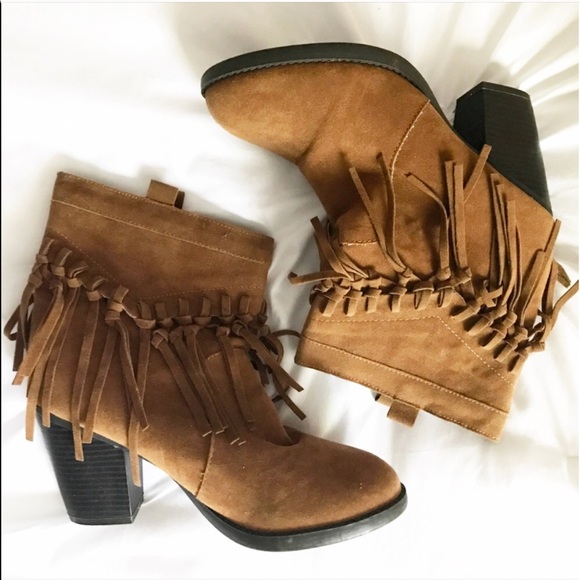Versona Shoes - Versona Brown Fringe Ankle Boots